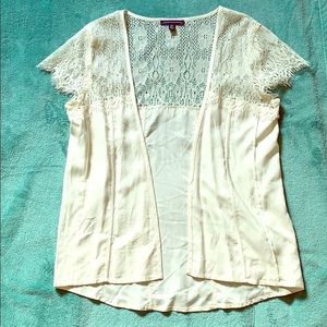 NWOT American Eagle Cream Lace Kimono